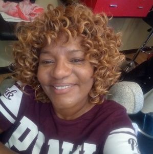 Meet your Posher, Veronica